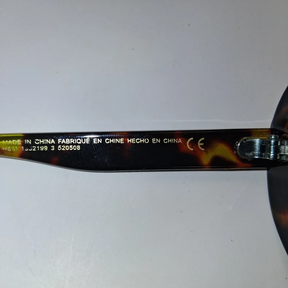 H&M Sunglasses Women's Tortoiseshell Oversized Pilot Style UV Protection